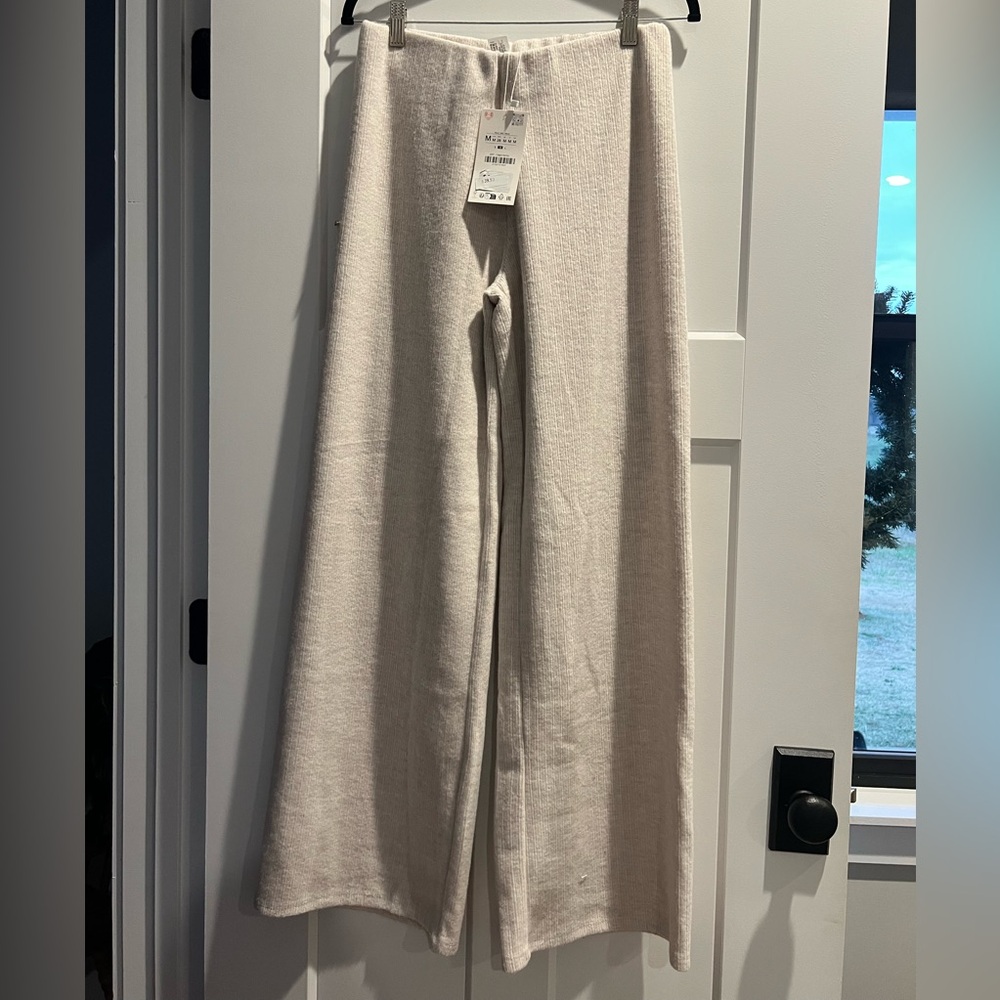 NWT Zara Cream Flare Pants